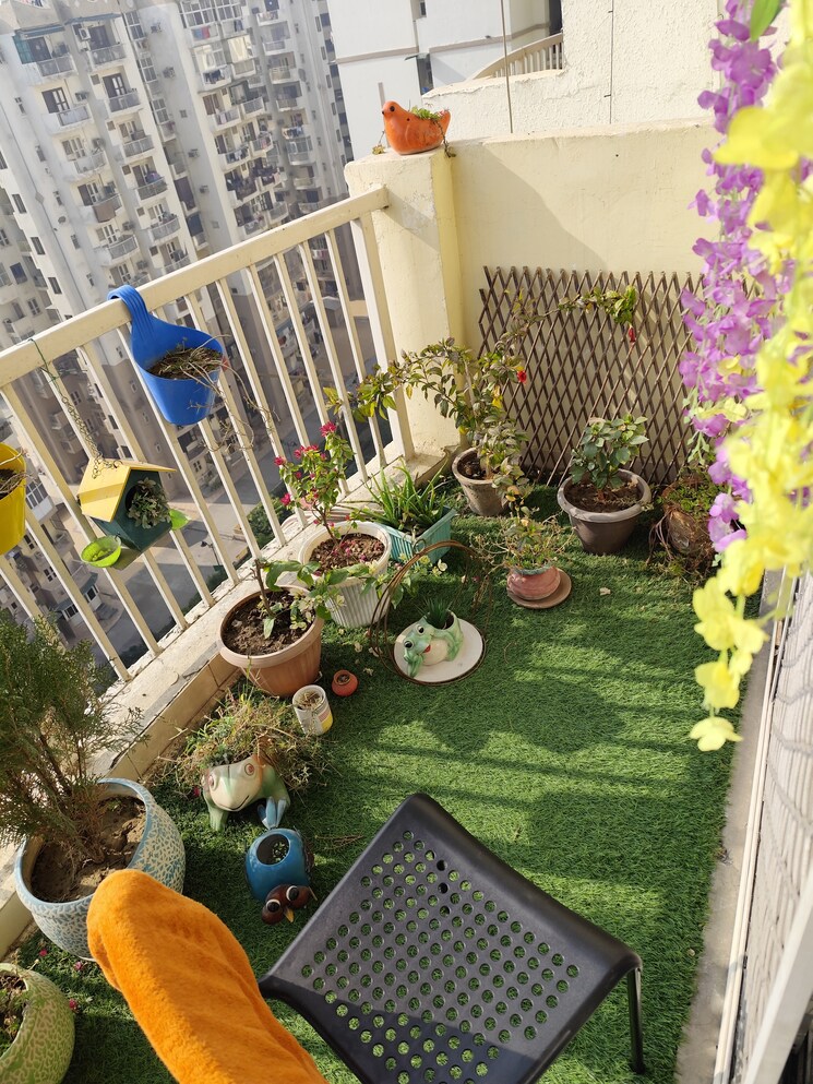Balcony, kw-srishti 3 Bedroom 1500 Sq.Ft. Apartment In Raj Nagar Extension Ghaziabad 8983668