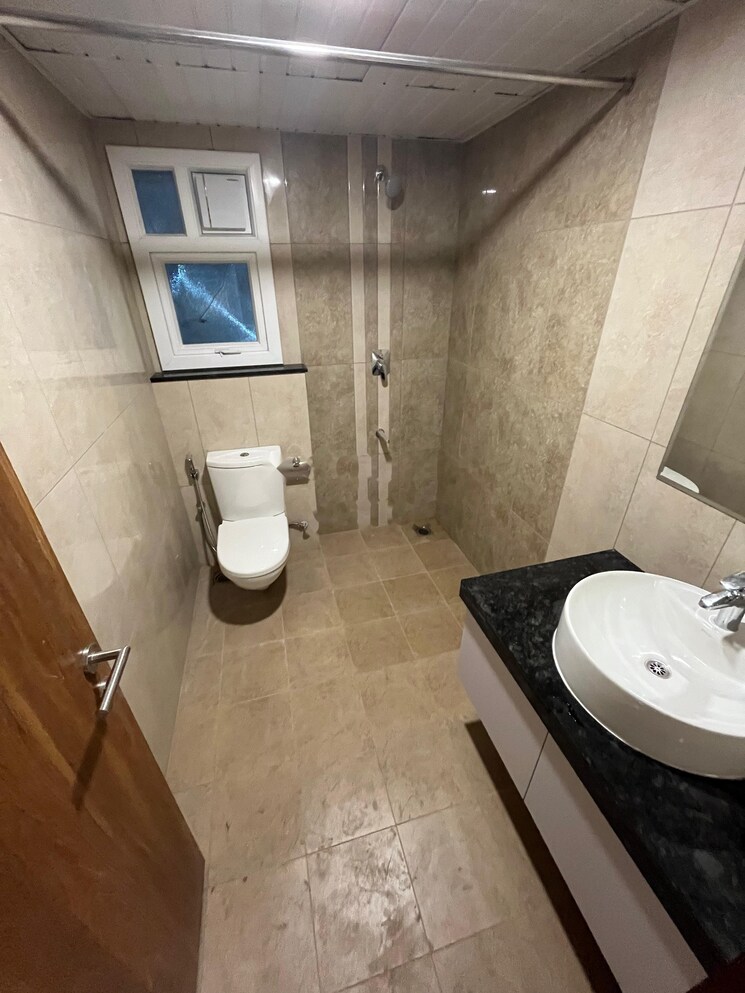 Bathroom, prestige-tranquil 3 Bedroom 1335 Sq.Ft. Apartment In Kokapet Hyderabad 8983708