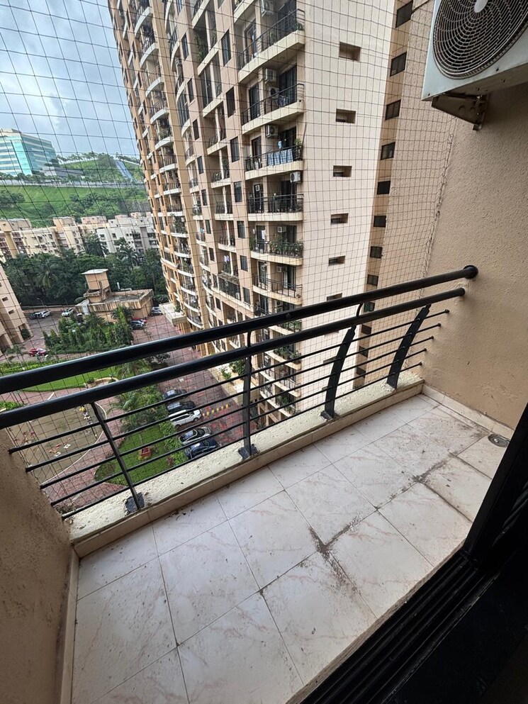 Balcony, k-raheja-heights 2 Bedroom 1165 Sq.Ft. Apartment In Malad East Mumbai 8983748