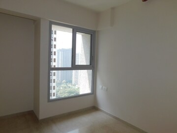 Room in 1.5 BHK Apartment at Piramal Vaikunth, Balkum Pada – for Sale