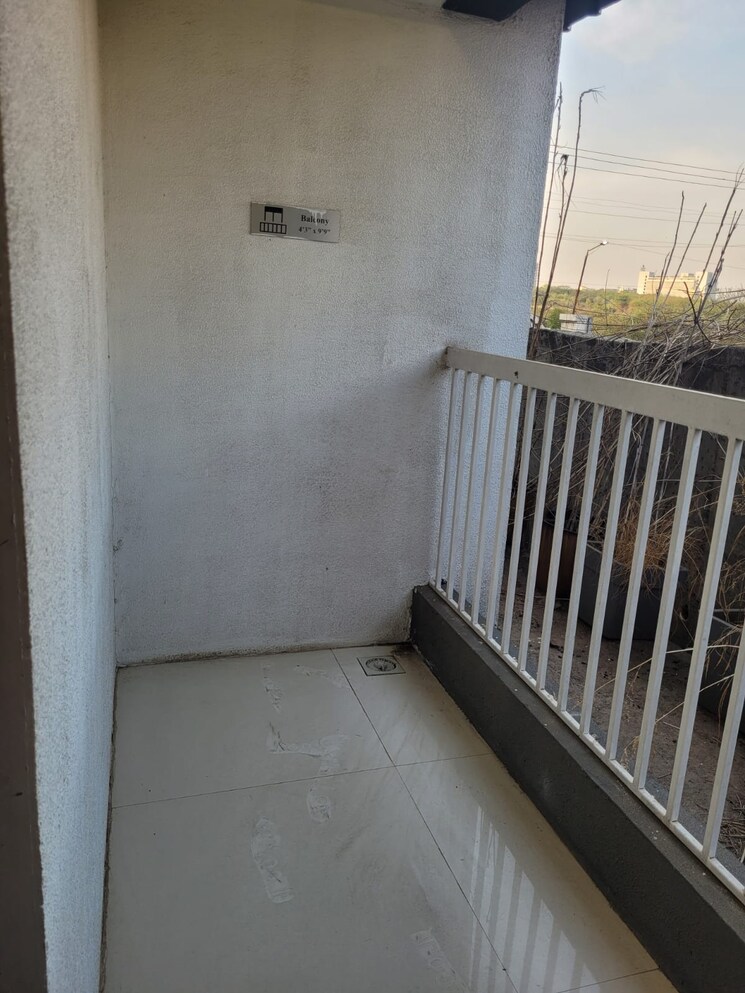 Balcony, yash-florencia 2 Bedroom 780 Sq.Ft. Apartment In Kondhwa Pune 8983807