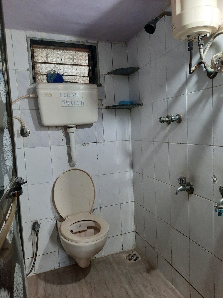 Bathroom, kopar khairane 2 Bedroom 850 Sq.Ft. Apartment In Kopar Khairane Navi Mumbai 8983839