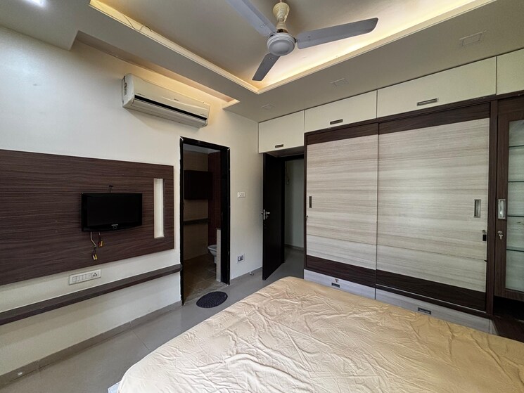 Bedroom, raheja-vistas-phase-1 3 Bedroom 1750 Sq.Ft. Apartment In Mohammadwadi Pune 8983869