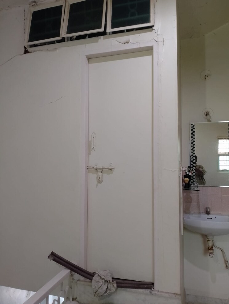 Master Bedroom, silver-dale 4 Bedroom 3000 Sq.Ft. Independent House In Bt Kawade Road Pune 8983910