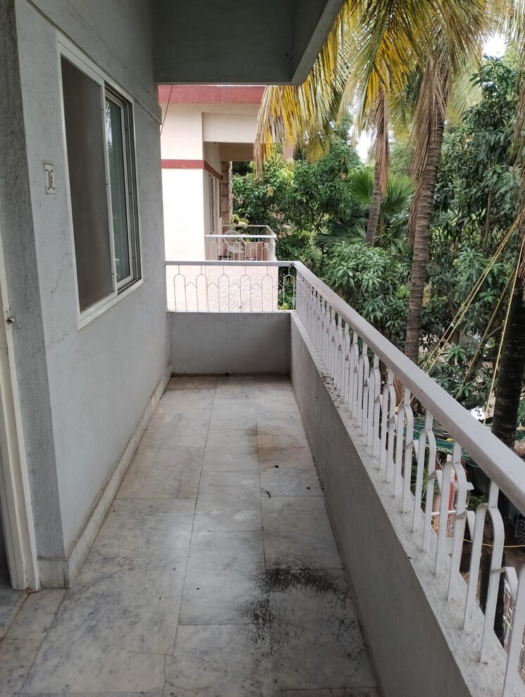 Balcony, silver-dale 4 Bedroom 3000 Sq.Ft. Independent House In Bt Kawade Road Pune 8983910