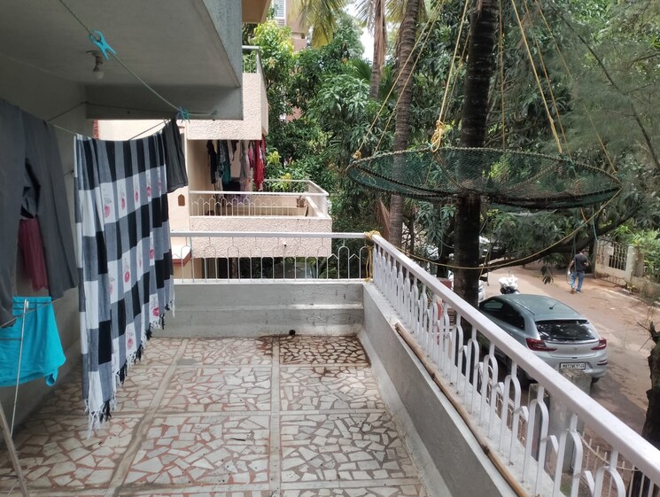 Balcony, silver-dale 4 Bedroom 3000 Sq.Ft. Independent House In Bt Kawade Road Pune 8983910