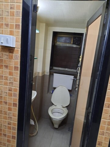 Bathroom in 1 BHK Apartment at Borivali West – for Rent