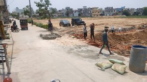  Plot For Sale in Jattari