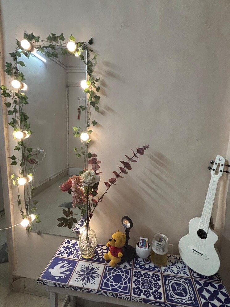 Hall, malad west Pg For Girls In Malad West 8983956