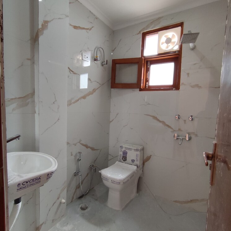 Attached Bathroom, chattarpur 1 Bedroom 680 Sq.Ft. Apartment In Chattarpur Delhi 8984008