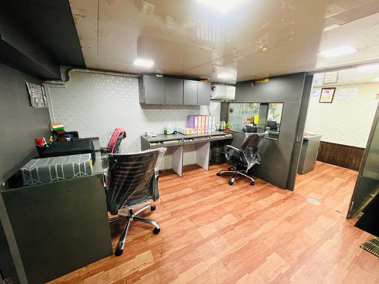 Team Area, haware-fantasia Commercial Office Space 250 Sq.Ft. In Vashi Sector 28 Navi Mumbai 8984000