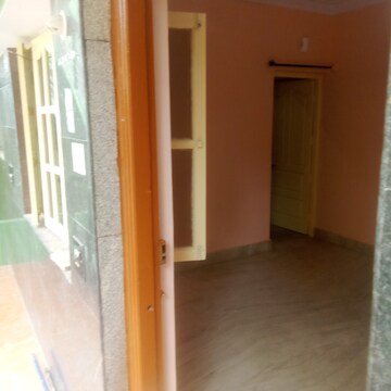 Building Lobby in 1 BHK Builder Floor at Ejipura – for Rent