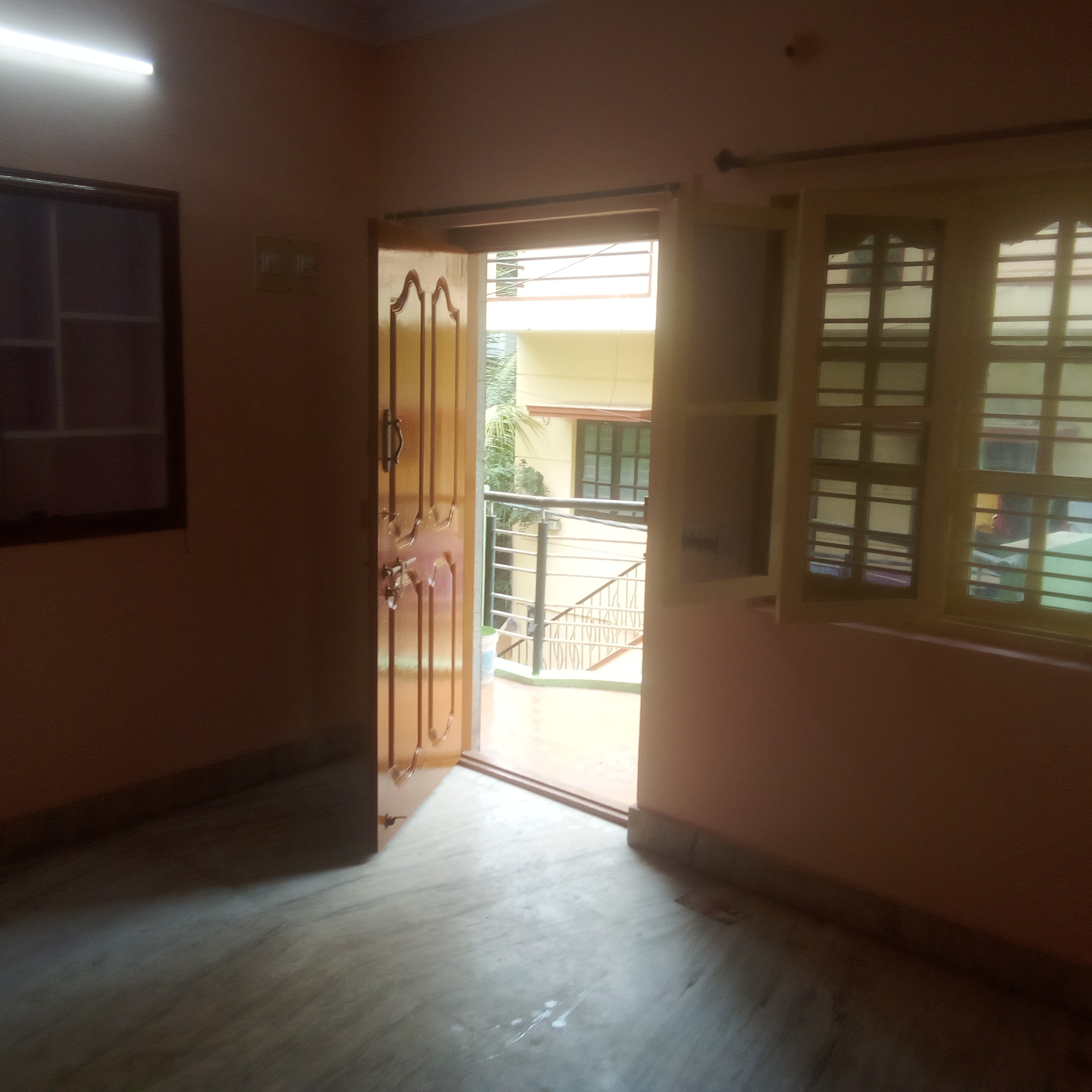 1 BHK Builder Floor For Rent in Ejipura