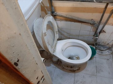 Bathroom in 1 BHK Apartment at Viman Nagar – for Rent