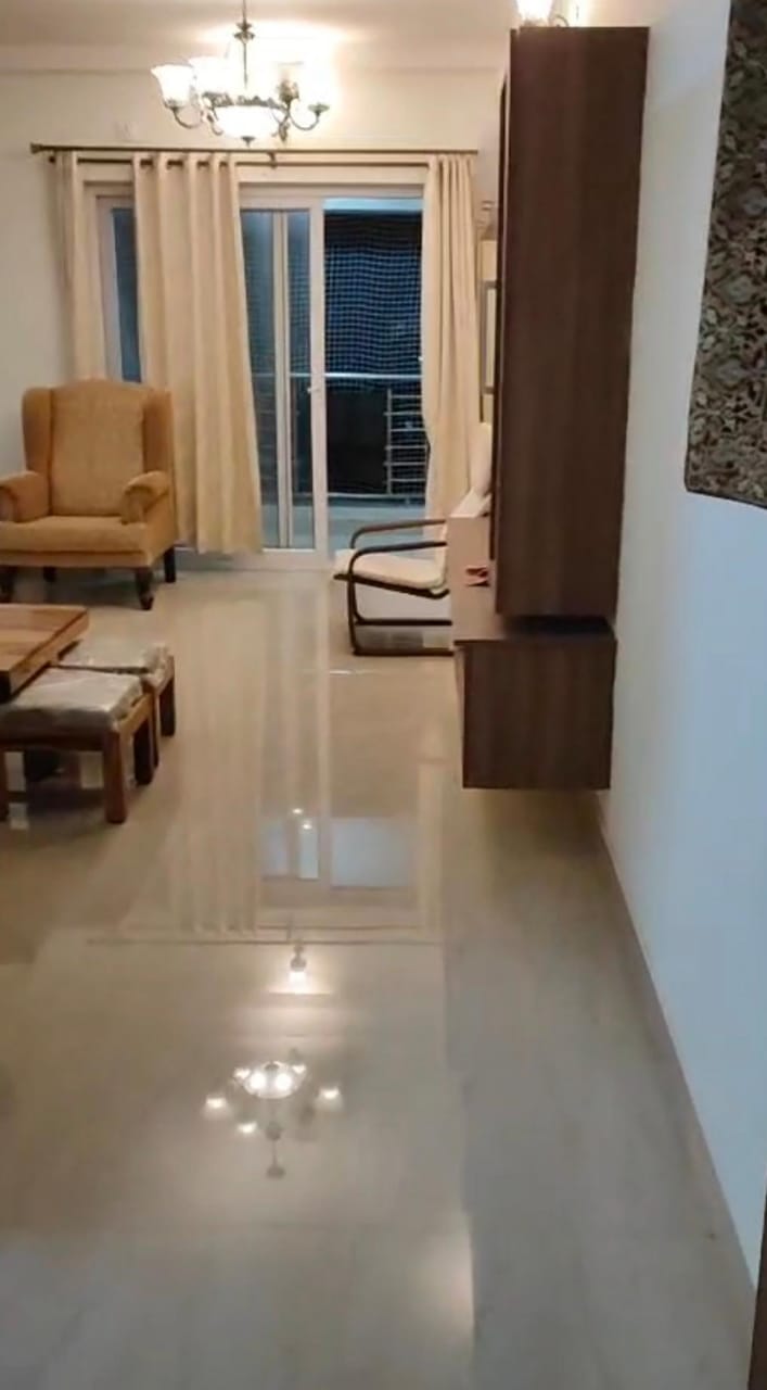 4 BHK + Servant Room Apartment For Rent in Kalptaru 