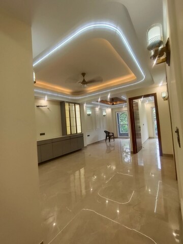 Furnished Amenities in 3 BHK Builder Floor at Sector 45 – for Rent