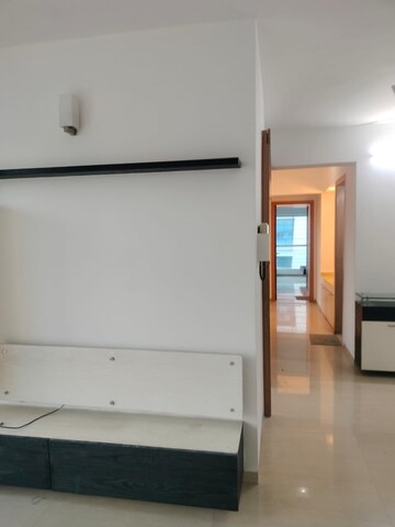 Room in 3 BHK Apartment at Dosti Flamingos, Parel – for Rent