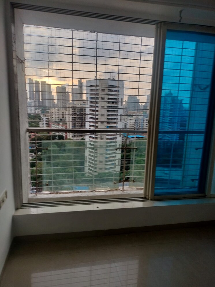 Room, dosti-flamingos 3 Bedroom 1200 Sq.Ft. Apartment In Parel Mumbai 8984097