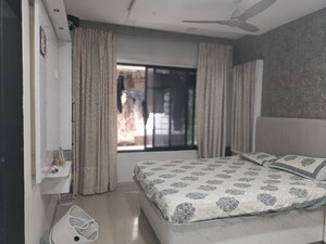 Bedroom in 2.5 BHK Apartment at Meridian Apartment Andheri, Andheri West – for Sale
