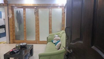 Living Room in 2.5 BHK Apartment at Meridian Apartment Andheri, Andheri West – for Sale