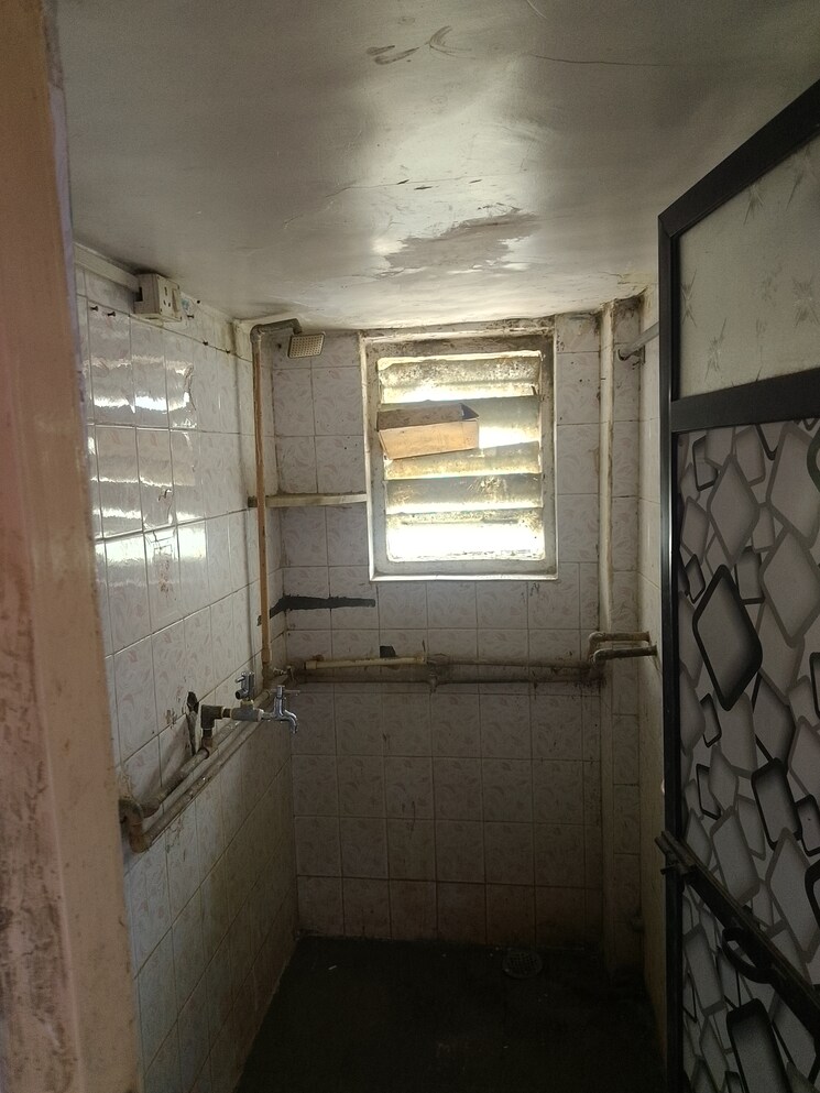 Bathroom, blue-gulmohar-chs 1 Bedroom 436 Sq.Ft. Apartment In Kalwa Thane 8984100