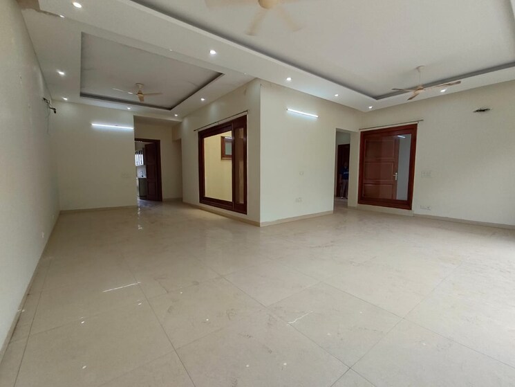 Room, sector 45 2 Bedroom 1600 Sq.Ft. Builder Floor In Sector 45 Gurgaon 8984105