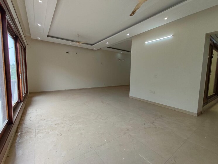 Room, sector 45 2 Bedroom 1600 Sq.Ft. Builder Floor In Sector 45 Gurgaon 8984105