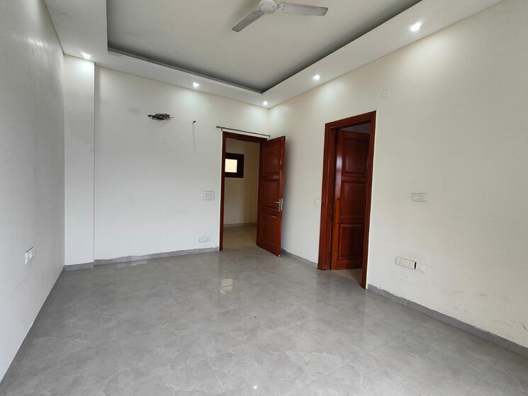 Room, sector 45 2 Bedroom 1600 Sq.Ft. Builder Floor In Sector 45 Gurgaon 8984105