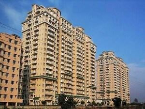 3 BHK Apartment For Sale in DLF Richmond Park, Sector 43