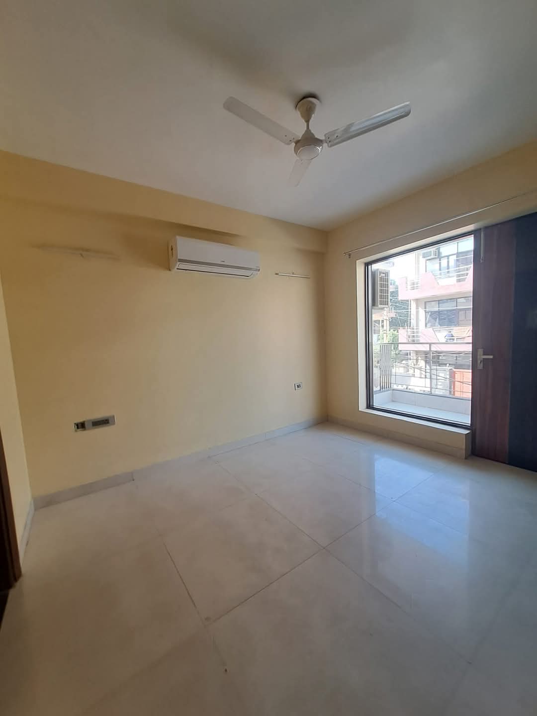 3 BHK Builder Floor For Rent in Sector 45