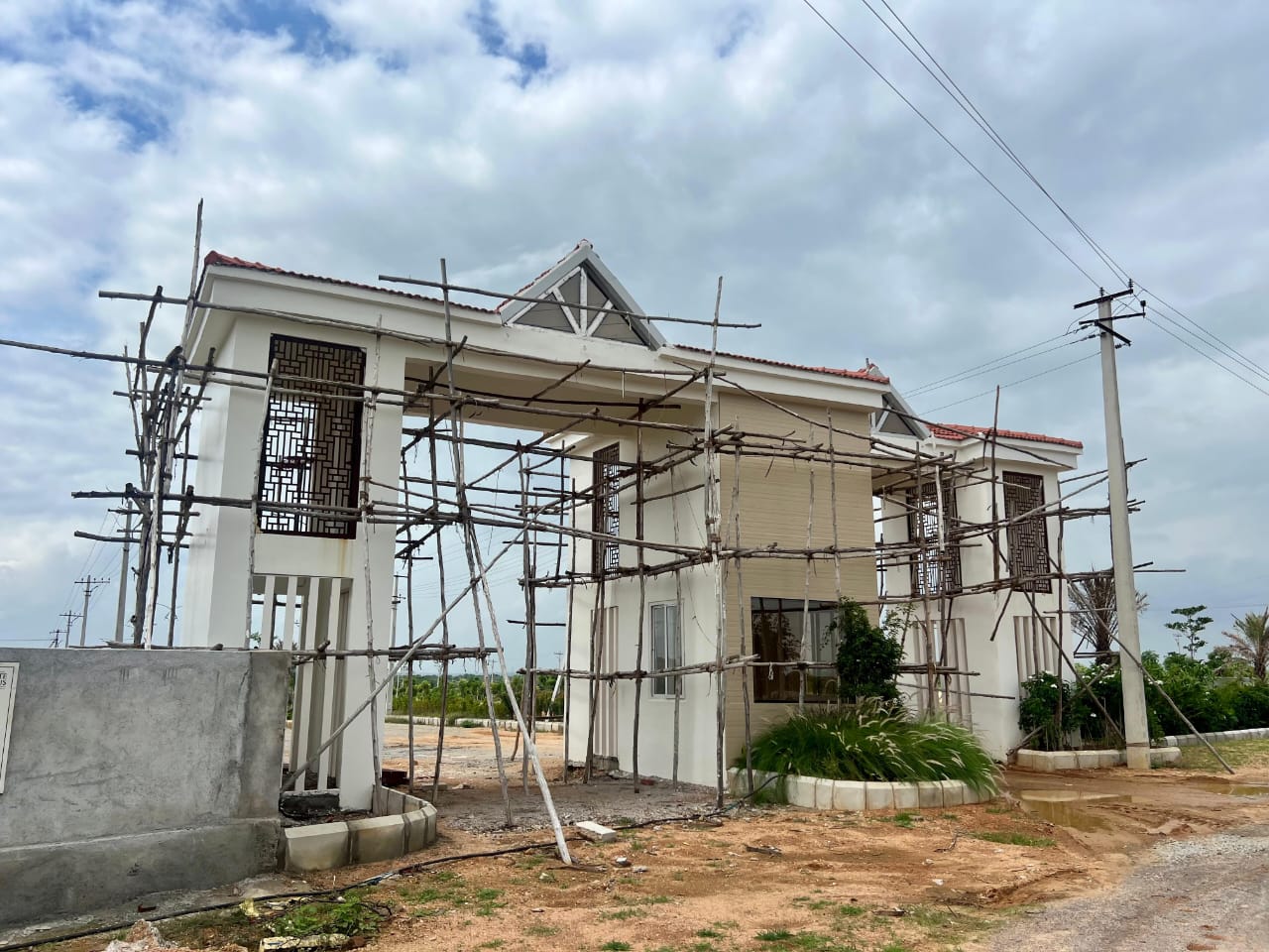 Plot For Sale in Vasavi Archana White Lotus