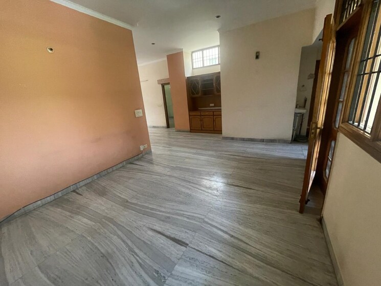 Room, sector 11 2 Bedroom 1500 Sq.Ft. Independent House In Sector 11 Panchkula 8984196