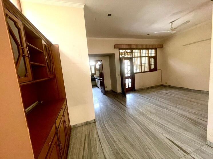 Room, sector 11 2 Bedroom 1500 Sq.Ft. Independent House In Sector 11 Panchkula 8984196