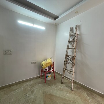 Room in 3 BHK Builder Floor at Rohini Sector 23 – for Rent