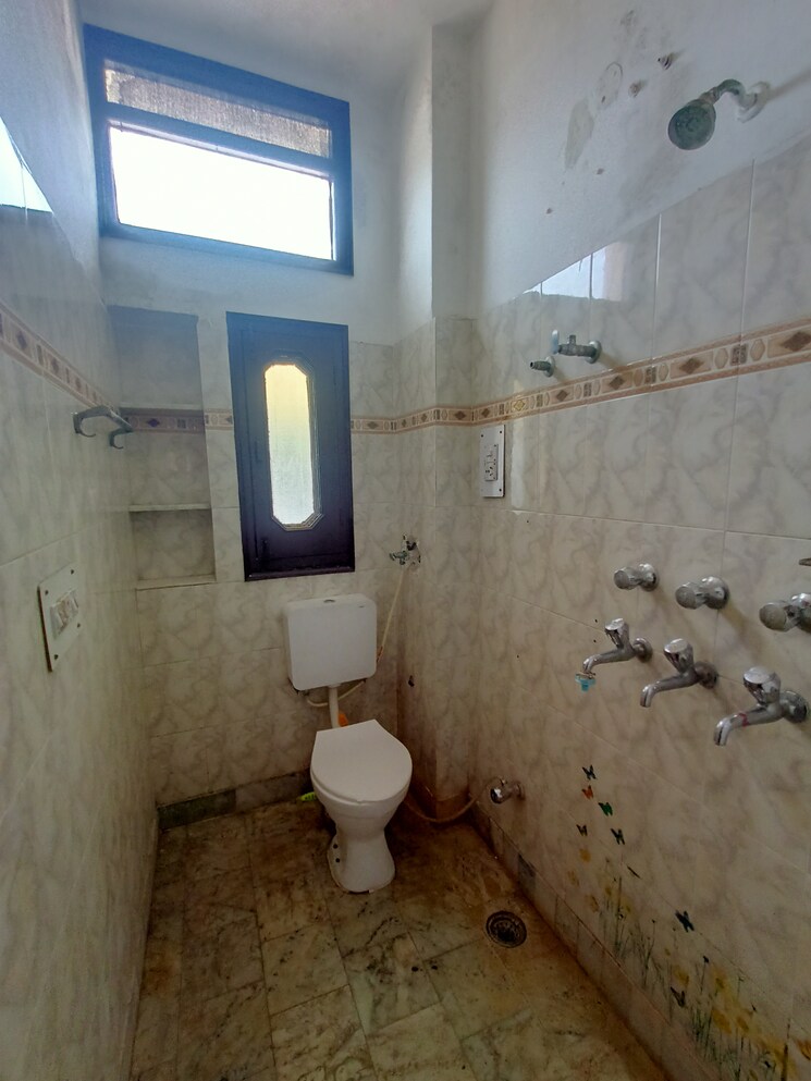 Bathroom, sector 16 2 Bedroom 1600 Sq.Ft. Independent House In Sector 16 Panchkula 8984205