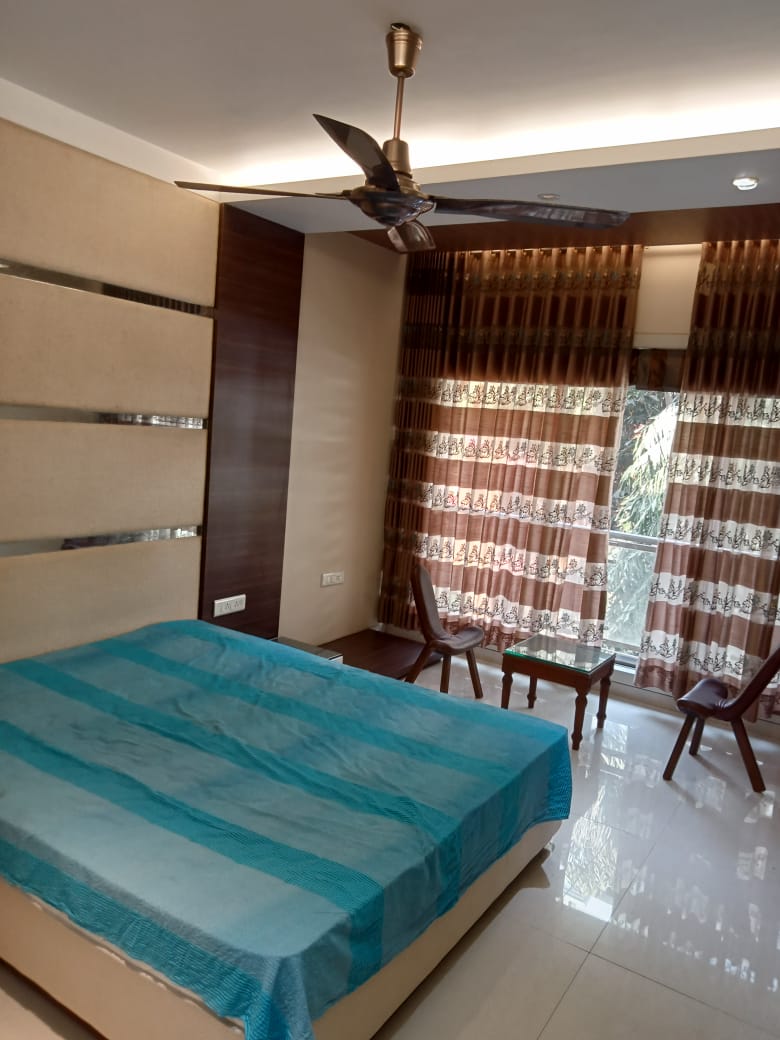 3 BHK 1600 Sq.Ft. Apartment in Elizabeth Home