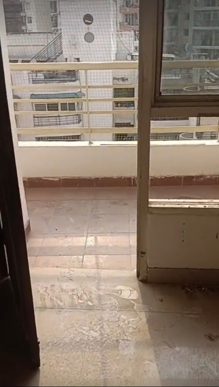 Balcony, supertech-livingston 2 Bedroom 1000 Sq.Ft. Apartment In Sain Vihar Ghaziabad 8984275