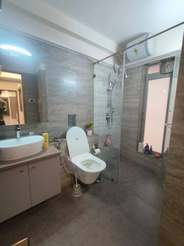 Bathroom in 4 BHK Apartment at Andheri West – for Rent