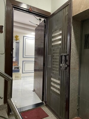 Building Lobby in 3 BHK Builder Floor at Pratap Vihar – for Sale