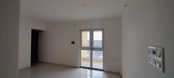Room in 2 BHK Apartment at Kohinoor Zen Estate, Kharadi – for Rent