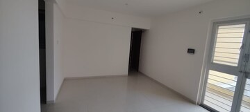 Room in 2 BHK Apartment at Kohinoor Zen Estate, Kharadi – for Rent