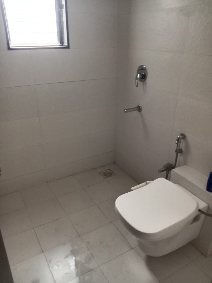 Bathroom, shree-bal-kapil-aasmant 4 Bedroom 2600 Sq.Ft. Villa In Pashan Pune 8984286