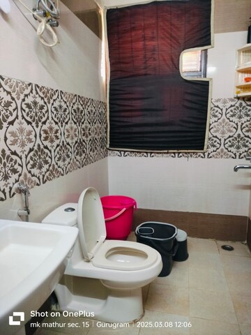 Team Area in 4 BHK Builder Floor at Milestone 32nd Avenue, Sector 15 – for Rent