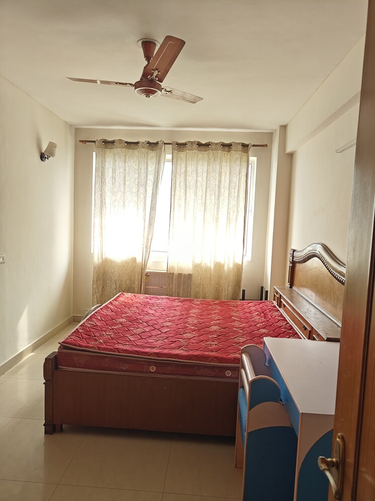 Bedroom, dlf-ridgewood-estate 3 Bedroom 1371 Sq.Ft. Apartment In Dlf Phase iv Gurgaon 8984342