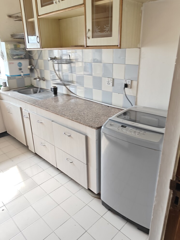 Kitchen, dlf-ridgewood-estate 3 Bedroom 1443 Sq.Ft. Apartment In Dlf Phase iv Gurgaon 8984352