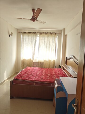 Bedroom in 3 BHK Apartment at DLF Ridgewood Estate, Dlf Phase iv – for Rent