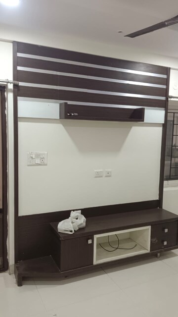 Room in 3 BHK Apartment at Manikonda – for Rent