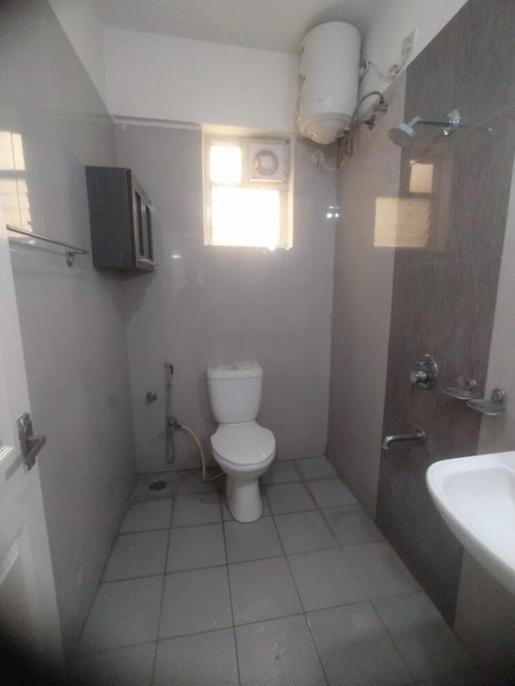 Attached Bathroom, sv-brindavanam 2 Bedroom 840 Sq.Ft. Apartment In Panathur Bangalore 8984371