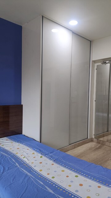 Bedroom in 3 BHK Apartment at Elizabeth Home, Santacruz West – for Rent