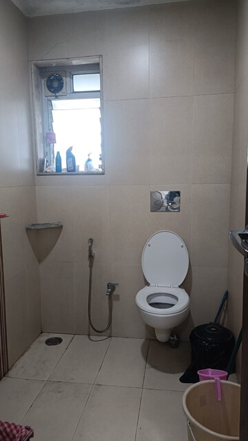 Bathroom in 3 BHK Apartment at Elizabeth Home, Santacruz West – for Rent